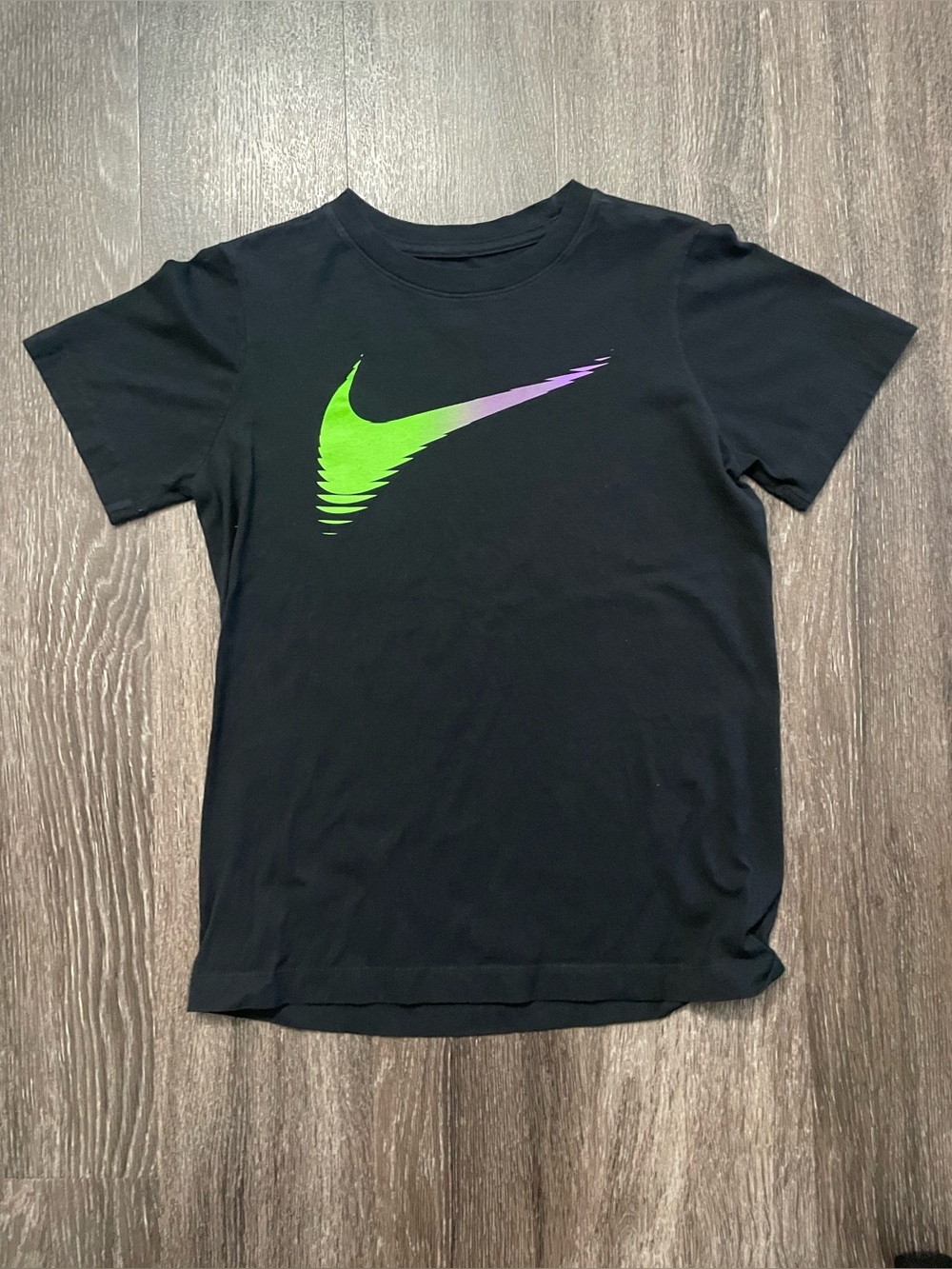 Nike Swoosh Graphic Tee